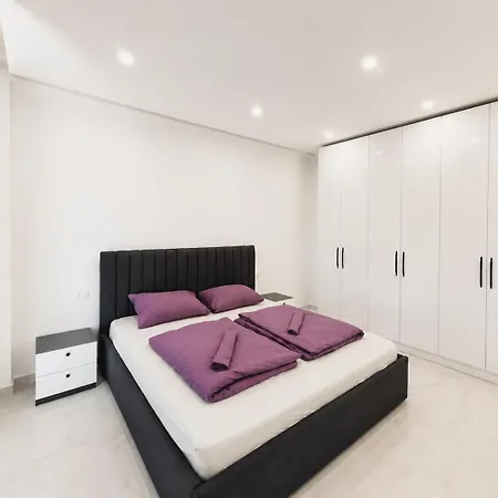 Dream Villa Golem (Tirana)