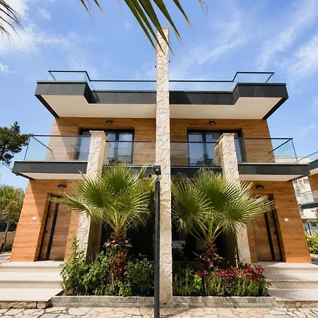 Dream Villa Golem (Tirana)