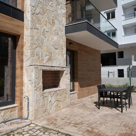 Dream Villa Golem (Tirana)